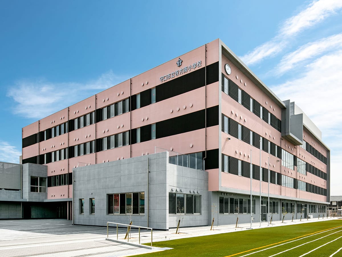 寺方南小学校